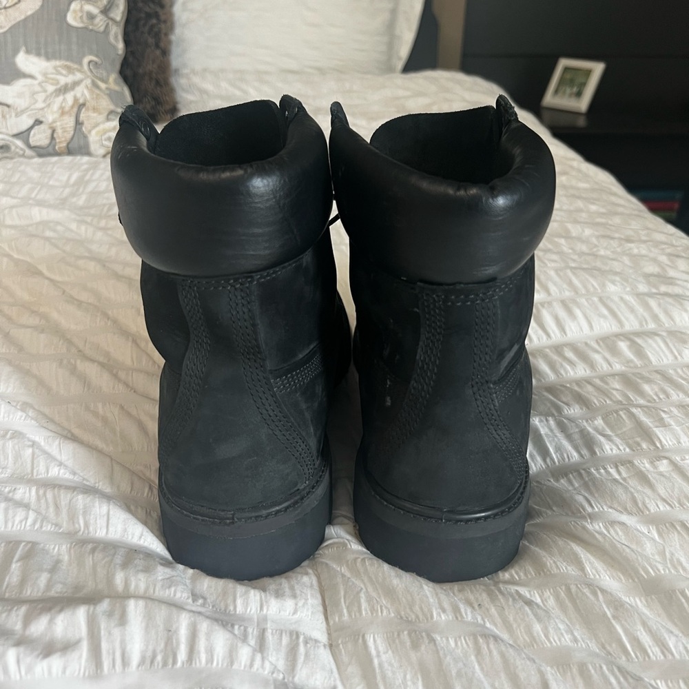 Black Timberlands - image 5